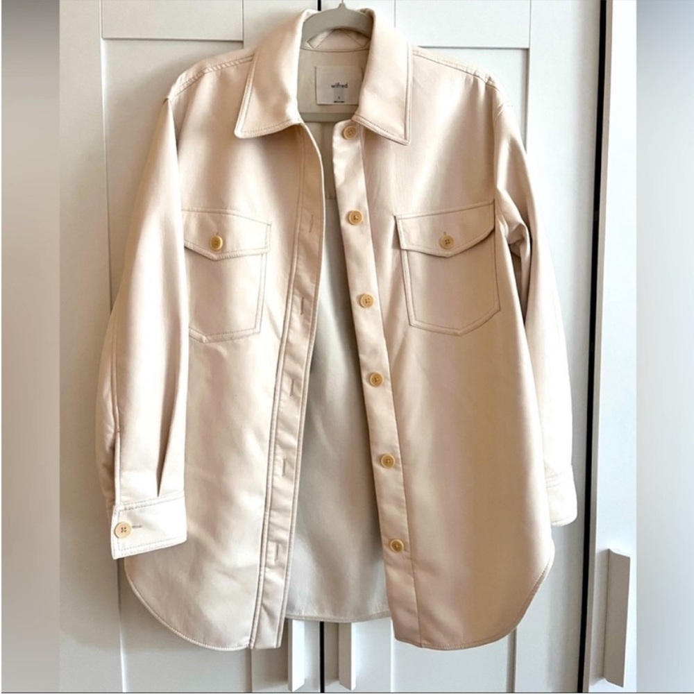 Aritzia Wilfred The Ganna Shirt Jacket in Vegan Leather in Birch FLAWED